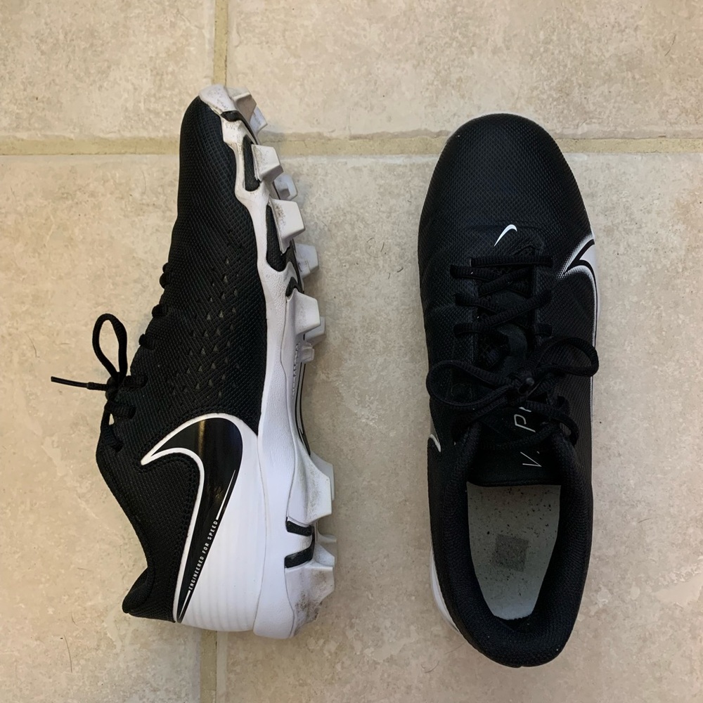 Nike vapor football cleats size 11
